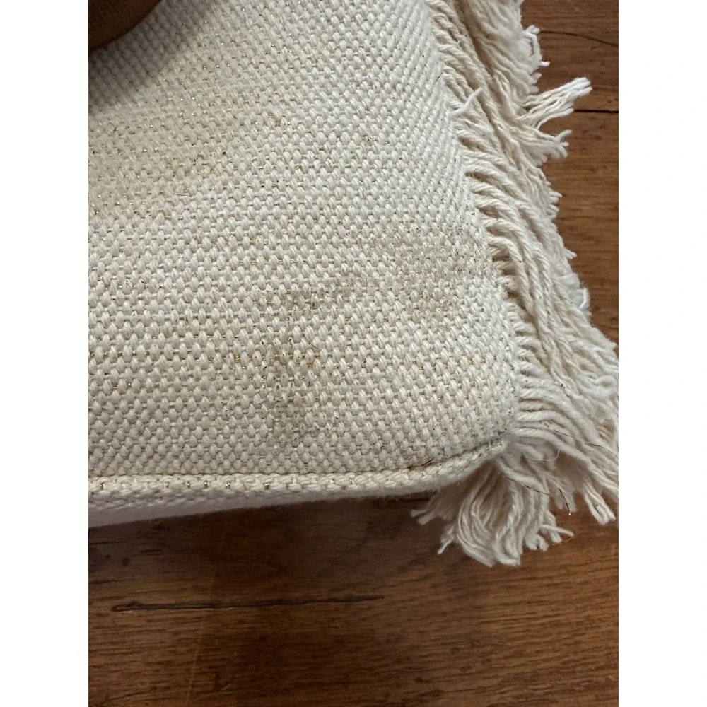 America and beyond cream‎ fringed purse with beaded animals and palm tree
